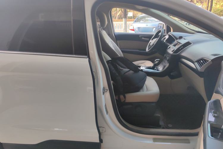 Used Ford Edge 2016 EcoBoost 245 Two-Wheel-Drive Titanium 5-Seater