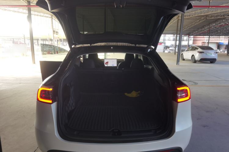 Used Tesla Model Y 2022 Rear-Wheel-Drive Version