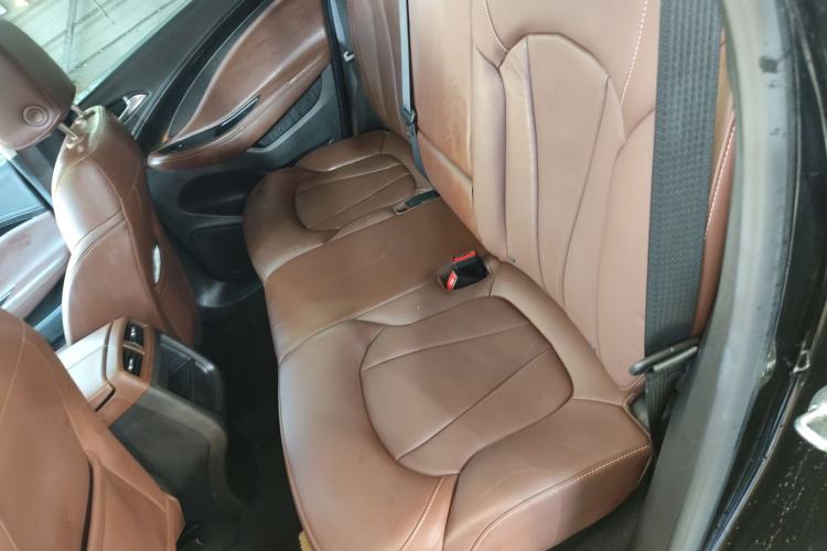 Used Buick Envision 2019 20T Two-Wheel Drive Luxury Version China VI Standard
