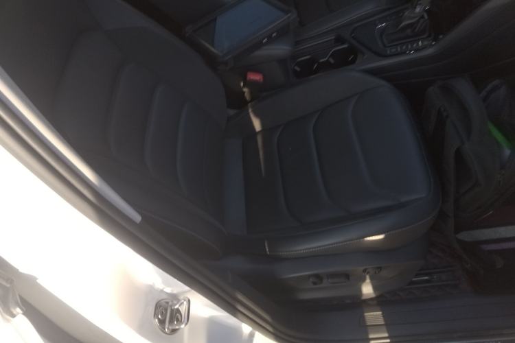 Used Volkswagen Tiguan L 2019 Revised 330TSI Automatic Two-Wheel Drive Smart & Luxury Edition China VI Standard
