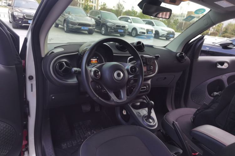 Used  fortwo 2018 1.0L 52kW Hardtop Passion Edition China V Standard
