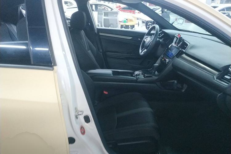 Used Honda Civic 2021 HATCHBACK 220TURBO CVT New Trendsetter
