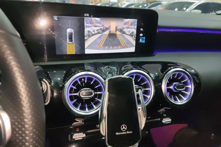 Used Mercedes-Benz A-Class 2022 Revised Version A 200 L Sport Sedan Fashionable Style