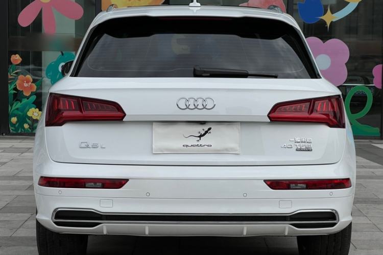 Used Audi Q5L 2020 Updated 40 TFSI Prestige Fashion Edition

