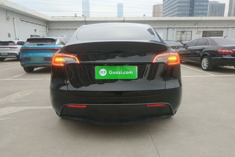 Used Tesla Model Y 2021 Standard Range Rear-Wheel Drive Version
