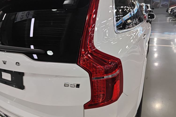 Used Volvo XC90 2021 B5 SmartDrive Luxury Edition 5-seater
