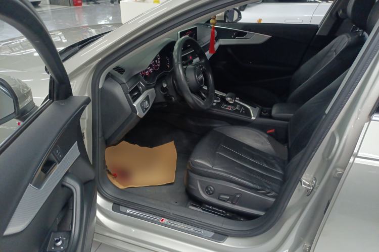 Used Audi A4L 2018 30th Anniversary Edition 40 TFSI Fashion Model