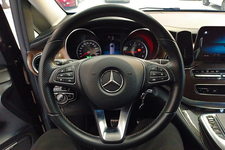 Used Mercedes-Benz V-Class 2021 V 260 L Long-wheelbase Luxury Edition