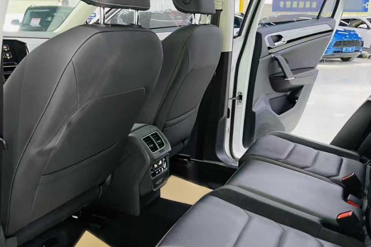 Used Volkswagen Tayron 2020 330TSI Two-Wheel Drive Luxury Smart Connectivity Version
