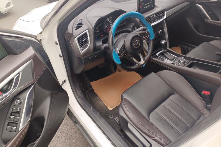 Used Mazda CX-4 2018 2.0L Automatic Two-Wheel Drive Blue Sky Premium Upgrade Version China VI Standard
