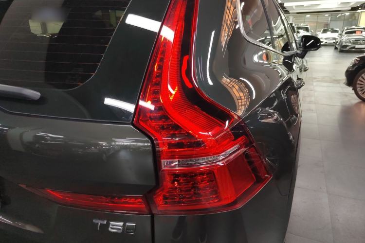 Used Volvo XC60 2021 T5 4x4 Smart Luxury Edition