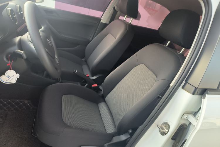 Used Volkswagen Jetta 2017 1.5L Manual Fashion Edition
