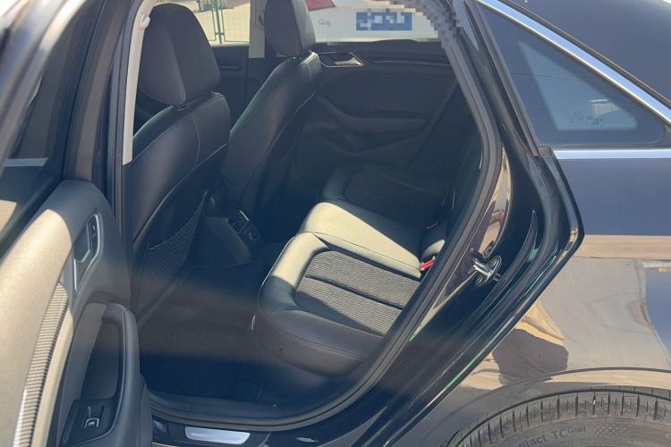 Used Audi A3 2014 Limousine 40 TFSI S line Comfort Model
