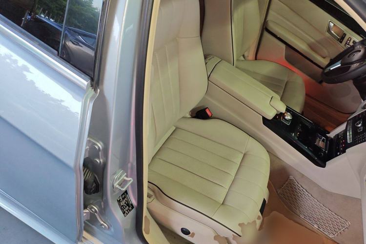 Used Mercedes-Benz E-Class 2015 E 260 L Sport & Fashion Model
