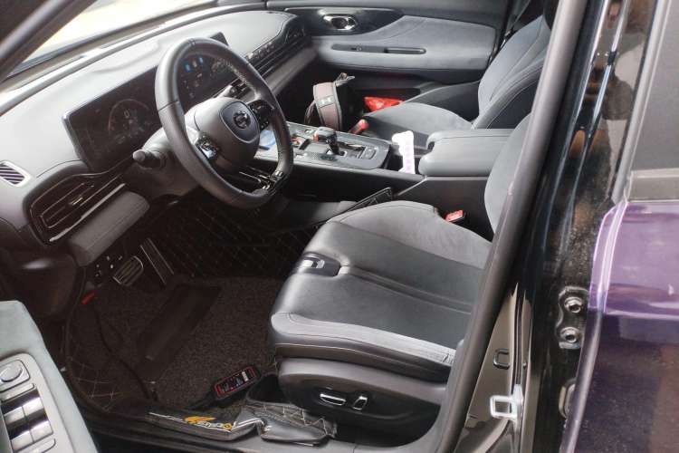 Used GAC Trumpchi EMPOW 2023 400T Automatic R PRO
