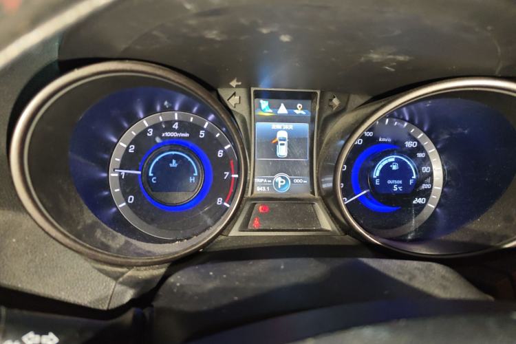 Used Changan CS75 2014 1.8T Automatic Elite Model China IV Standard
