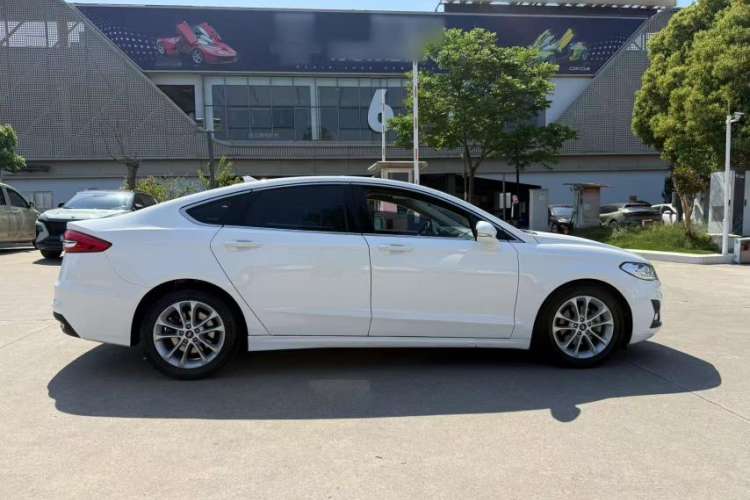 Used Ford Mondeo 2018 EcoBoost 180 Smart Control Fashion Model China VI Standard
