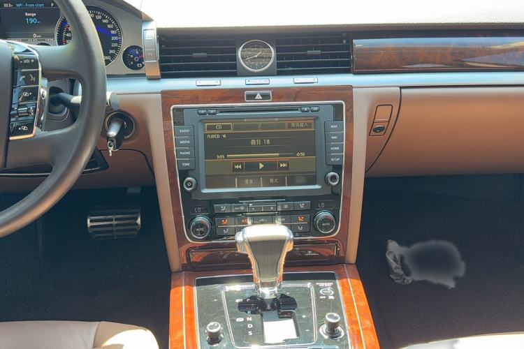 Used Volkswagen Phaeton 2014 3.0L Business Model
