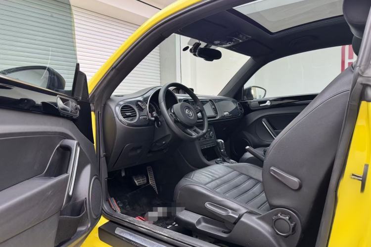 Used Volkswagen Beetle 2013 1.4TSI Luxury Model
