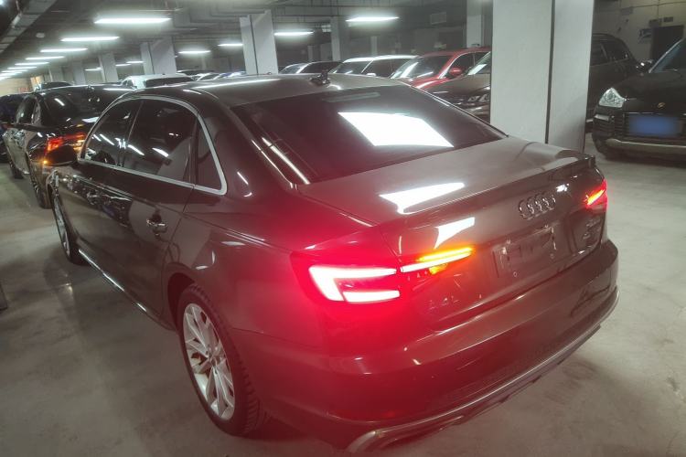 Used Audi A4L 2019 40 TFSI Fashion Version China V