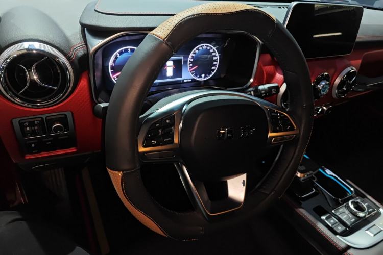 Used  BJ40 2024 2.0D Blade Hero Glory Edition
