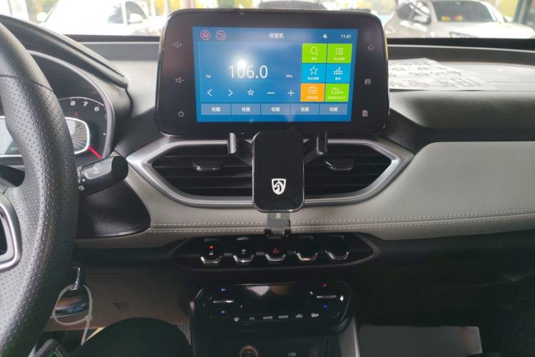 Used Baojun 510 2017 1.5L Automatic Fashion Model
