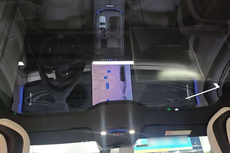 Used  SU7 2024 Rear-Drive Ultra-Long Range Advanced Pro-Level Intelligent Driving Version
