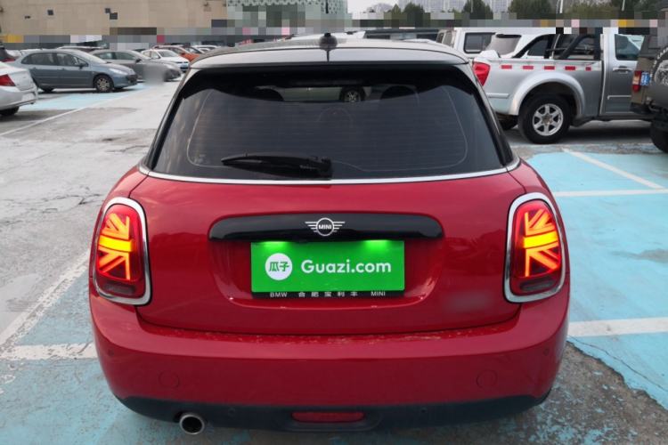 Used  MINI 2021 1.5T COOPER Classic Edition Five-Door Version
