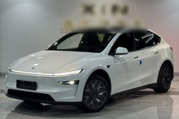 Used Tesla Model Y L 2025 Long-Range All-Wheel-Drive Version