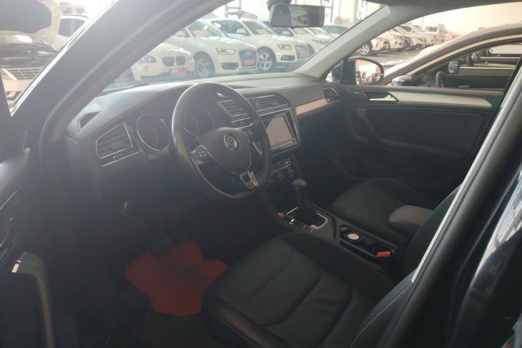 TDK.VehicleDetails.img