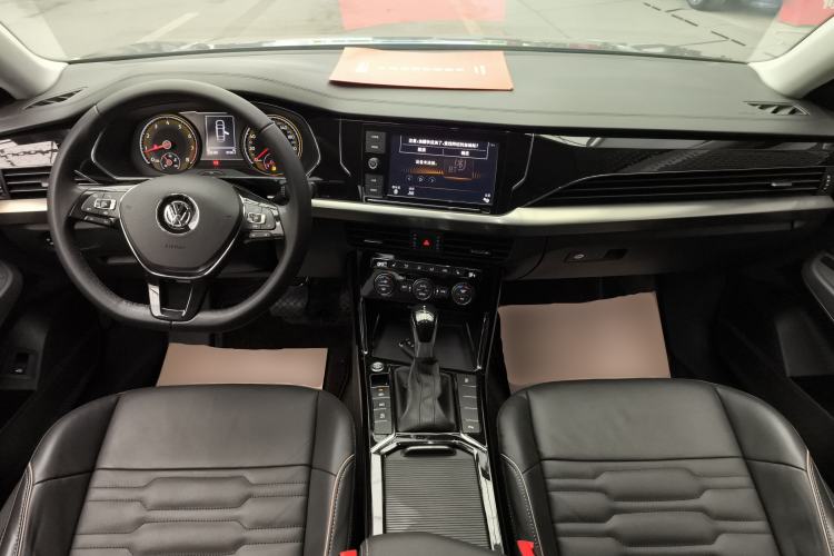 Used Volkswagen Passat 2019 330TSI Elite Edition China VI
