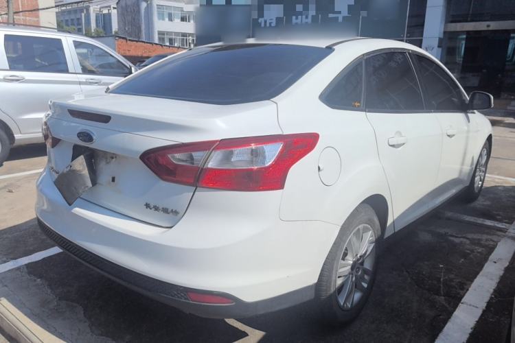 Used Ford Focus 2012 Sedan 1.6L Automatic Comfort Model
