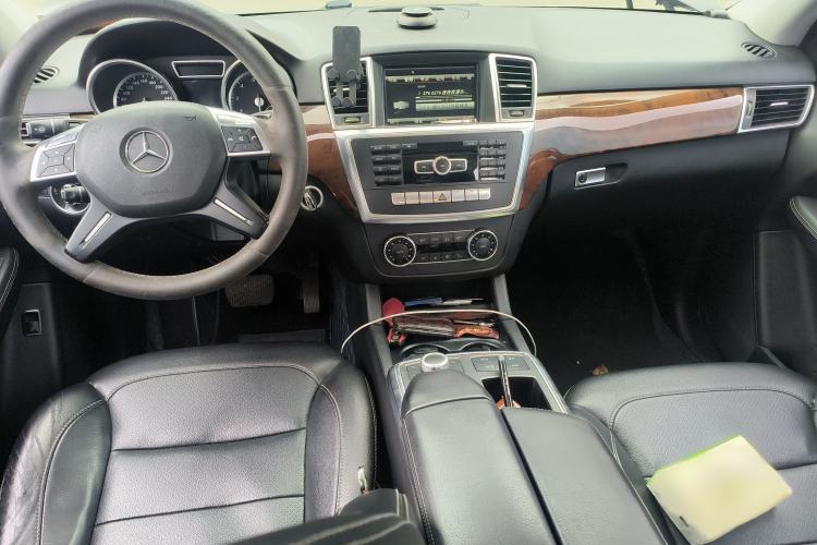 Used Mercedes-Benz M-Class 2014 ML 400 4MATIC Dynamic Model