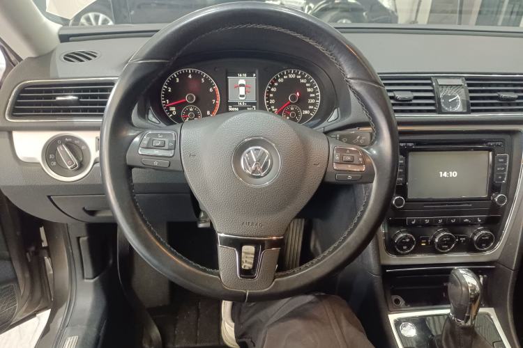 Used Volkswagen Passat 2014 1.8TSI DSG Prestige Navigation Edition