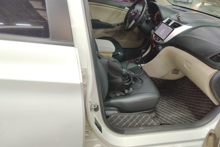 Used Hyundai Verna 2016 1.4L Automatic Leading-Edge GLX