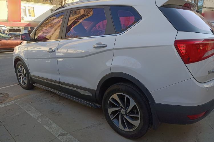 Used Baojun 560 2016 1.8L Manual Luxury Edition
