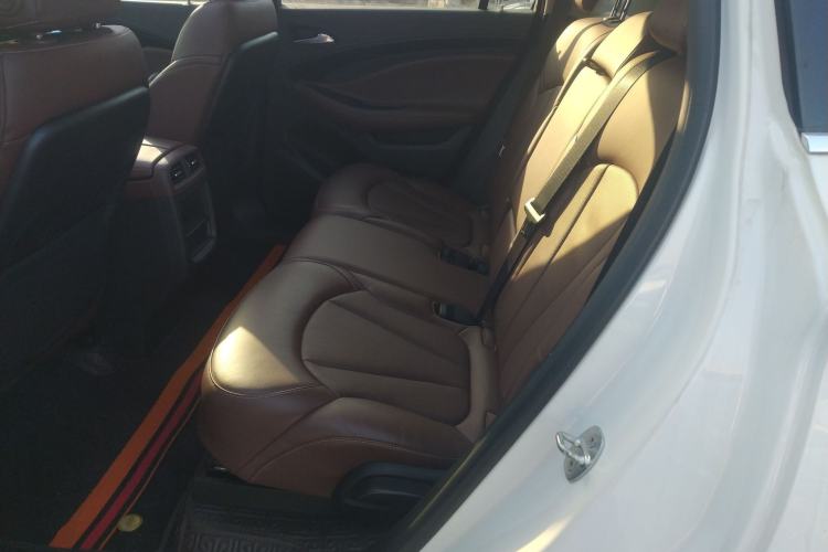 Used Buick Envision 2020 20T Two-Wheel Drive Luxury Model
