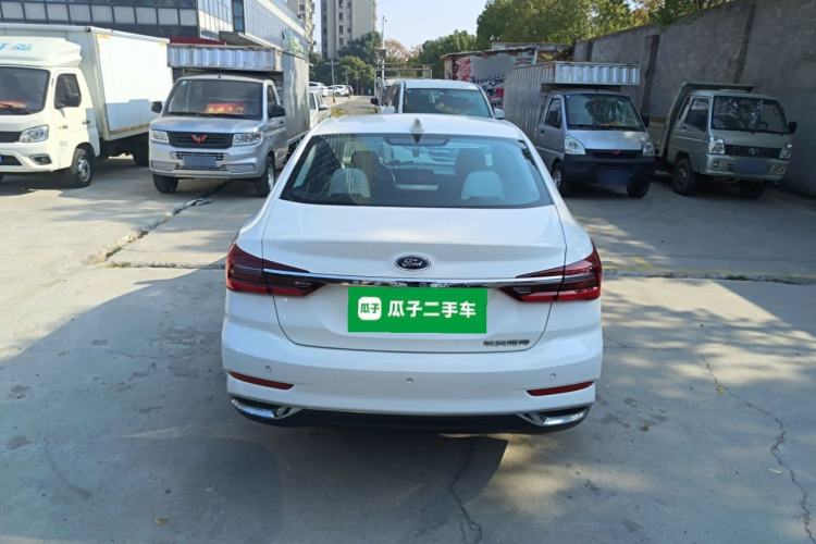 Used Ford Escort 2021 1.5L Automatic Diamond Edition
