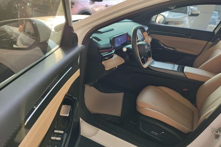 Used  L6 2023 125km Starship
