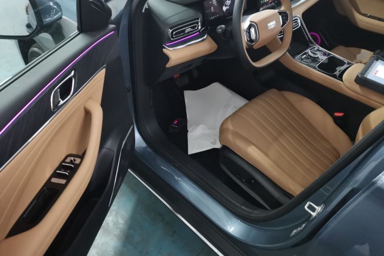 Used  Galaxy Stellar 6 
