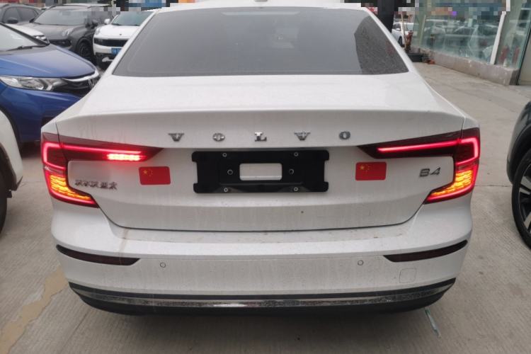 Used Volvo S60 2025 B4 Zhiyi Luxury Edition
