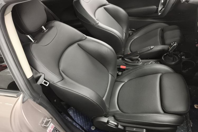 Used  MINI 2022 2.0T COOPER S Classic Edition
