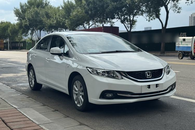 Used Honda Civic 2014 1.8L automatic comfort version
