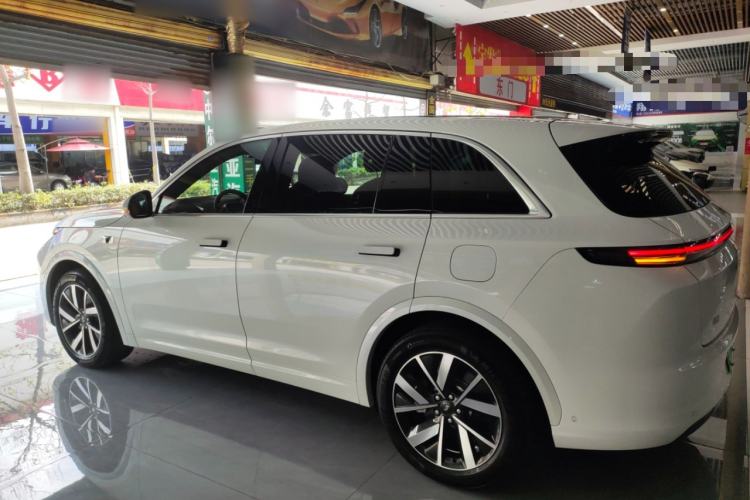 Used Li Auto L7 2023 Pro Model
