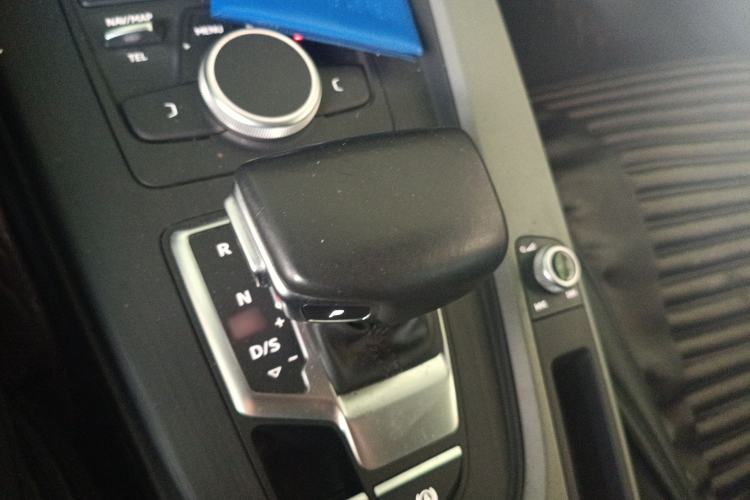 Used Audi A4L 2019 40 TFSI Ambition China VI