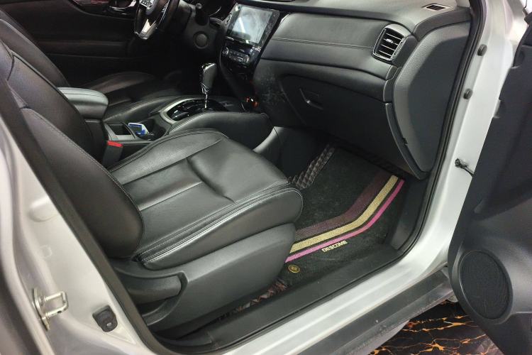 Used Nissan X-Trail 2019 2.0L CVT SmartConnect 7-Seater Comfort Edition 2WD
