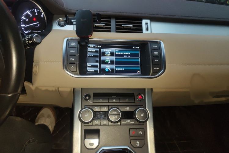 Used Land Rover Range Rover Evoque 2015 2.0T Five-Door Zhiyao Edition
