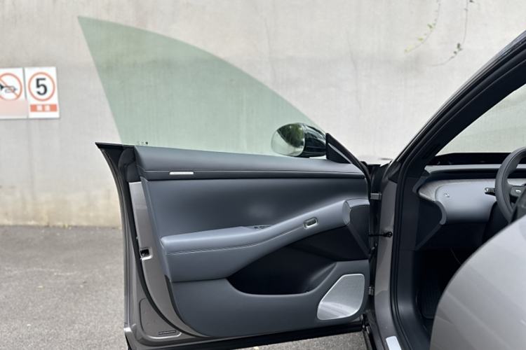 Used  YU7 2025 Ultra-Long Range Rear-Wheel Drive Version
