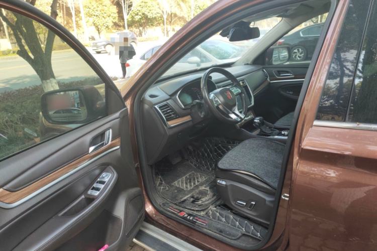 Used Roewe RX8 2018 30T Smart Connectivity All-Wheel Drive Supreme Edition
