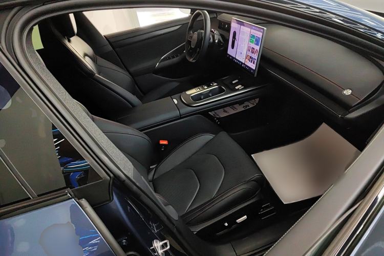 Used  SU7 2024 Rear-Drive Long-Range Intelligent Driving Version